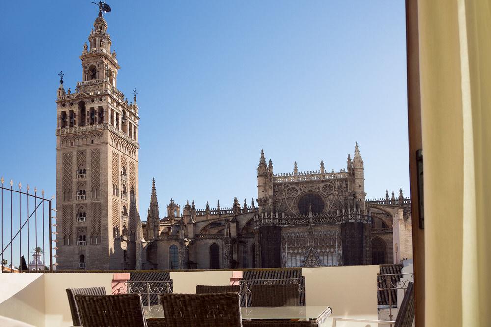 Puerta Catedral Apartments Seville Ngoại thất bức ảnh
